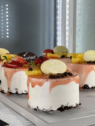 Cheesecake fragola ananas e cioccolato