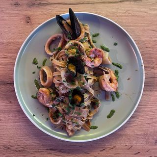 Tagiatelle owoce morza