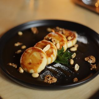 Сирники з карамеллю