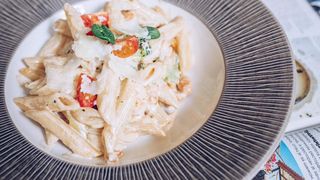 Pasta sa lososom i broccoli