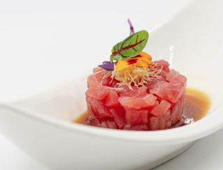 61. Tartare tonno