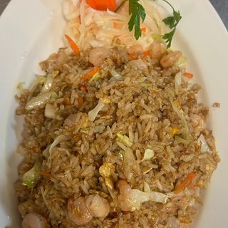 Ryż smażony z krewetkami coctailowymi