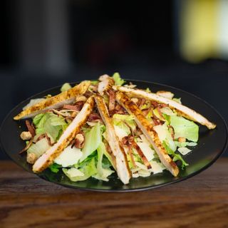 50.Caesar salad (380г)