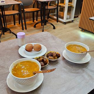 Hrira + tmar + bida mslouka 