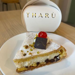 Fetta di cassata al forno