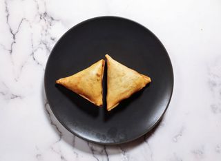 Beef Samosas (Pair)