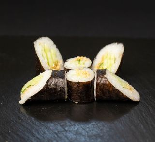 Маки з огірком (6шт/110г)