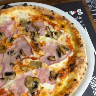 Pizza Prosciutto Funghi