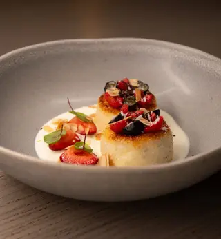 Branzoaice cu gem de zmeura si dulceata de mar