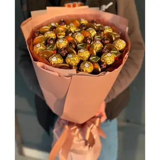 Солодкий букет Ferrero