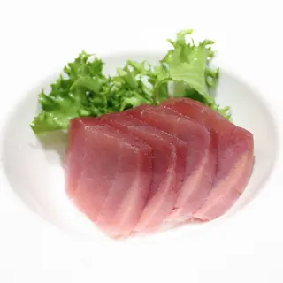 138. MAGURO SASHIMI