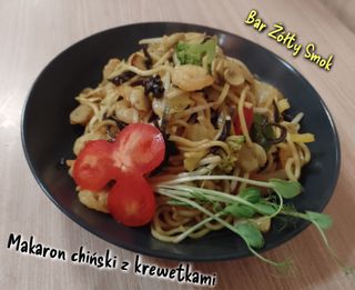 Makaron chiński z krewetkami