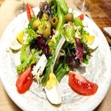 Verde con atún y huevo duro  