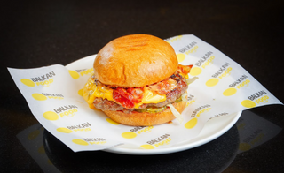 Balkan burger