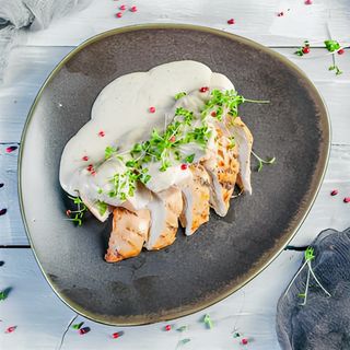 Fileu de pui in sos de trufe