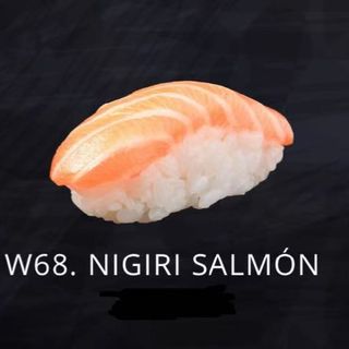 W68B. SUSHI SALMÓN Y QUESO