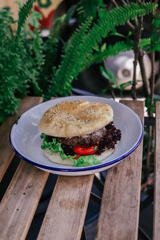 ბურგერი ხორცით