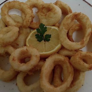 11. Ración De Calamares A La Romana