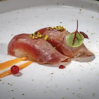 069 Maguro flambe