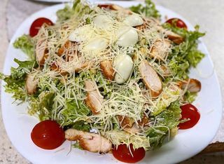 Салат "Цезарь" с курицей