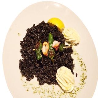 arroz negro con alioli