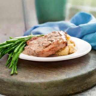 Свинско филе с гъби (300г)