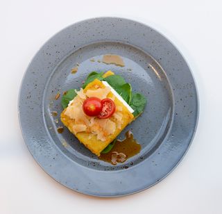 Полента с фета и спанак ( 200 г ) 