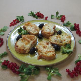 Crostini cu somon afumat