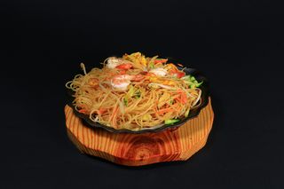 189 Spaghetti saltati con frutti di mare alla piastra