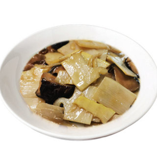 78 Bambù e funghi saltati