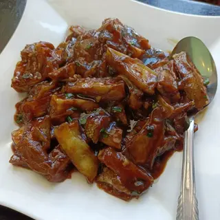 Stir Fried Eggplant With Brown Sauce