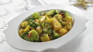 Misto di patate con spinaci e broccoli