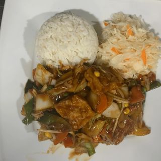 Tofu w sosie sojowym z warzywami 400g