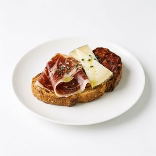 Torrada Surtido Iberico Jamon Iberico-Queso Manchego-Chorizo Iberico