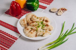 Warenyki z ziemniakami i twarogiem (8 szt.)