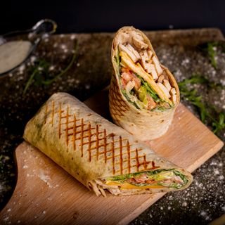 С пилешко филе на скара