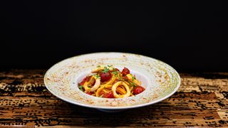 Spaghettoni con calamari