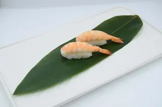62 Nigiri ebi