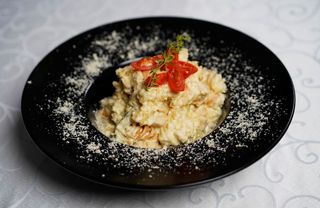 Pasta Alfredo sa piletinom 300g