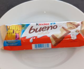 kinder bueno blanco