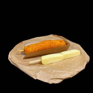 Корндог в паніровці (сир)