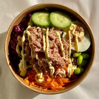 Поке с риба тон