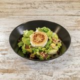 Ensalada de queso de cabra