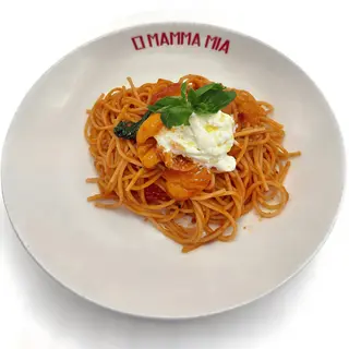Spaghetti al Pomodoro con Stracciatella di Bufala