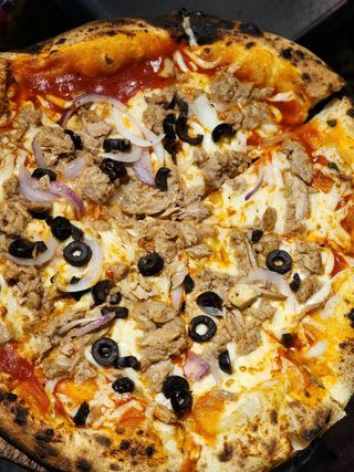 Pizza Tonno