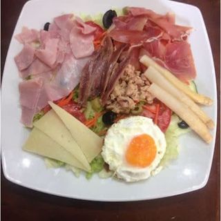 Tapa De Surtido De Embutidos