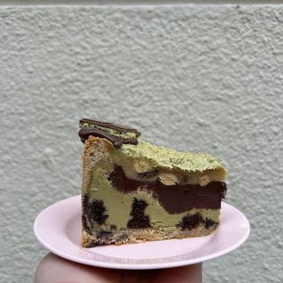 Dubai Chocolate Cookie Pie 