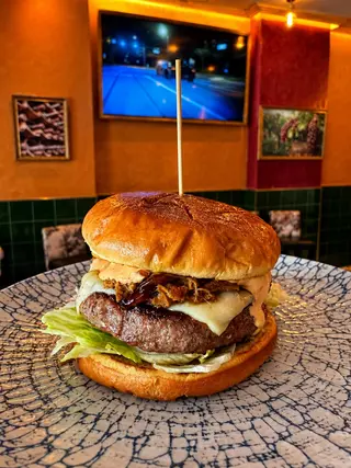 Hamburguesa La Caprichosa