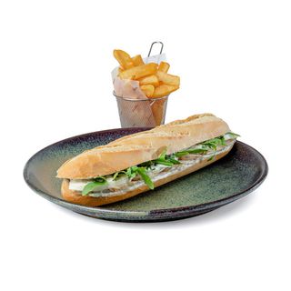 Baguete de Frango Provençal com Batata