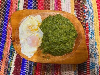 spanacul bunicii cu oua ochi